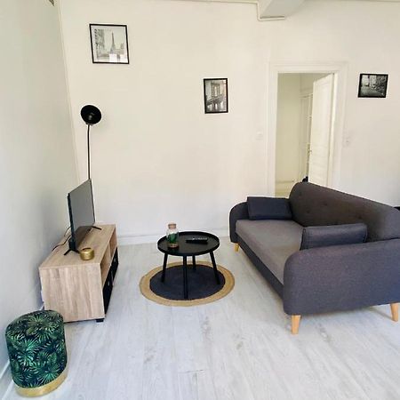 Appartement Le Moderne à Issoudun Extérieur photo