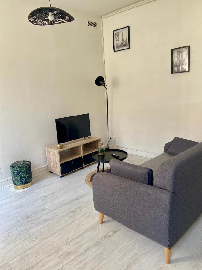 Appartement Le Moderne à Issoudun Extérieur photo